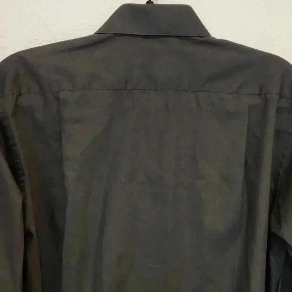 Wall Street Classic Fit Button Down Shirt - Picture 8 of 9